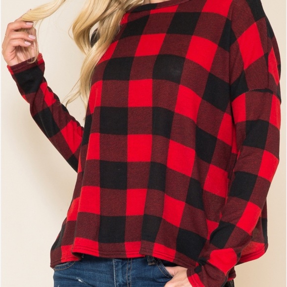 🔴 🎀 2 X’s Host Pick 🎀 Buffalo Plaid Top with Black Back - Picture 3 of 7